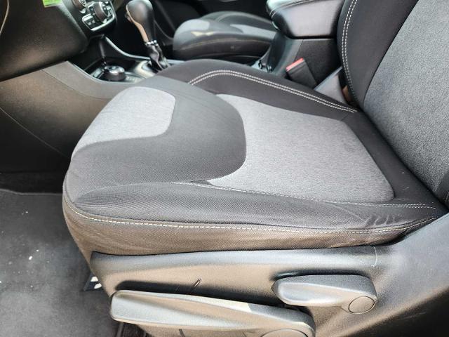 2014 Jeep Cherokee Vehicle Photo in DENTON, TX 76210-9321