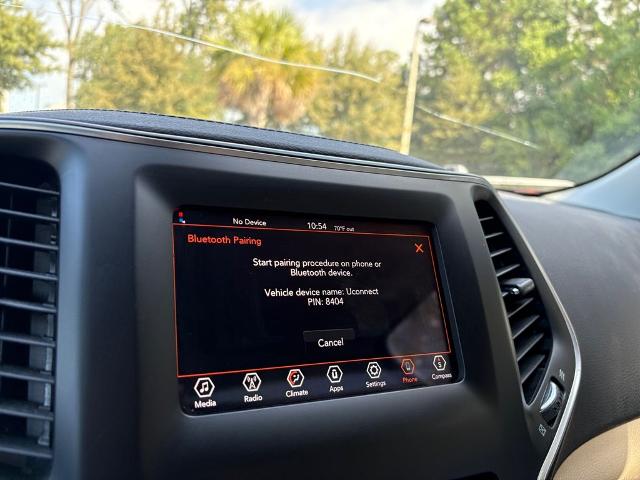 2019 Jeep Cherokee Vehicle Photo in Savannah, GA 31419