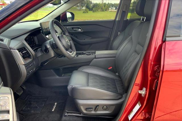 2024 Nissan Rogue Vehicle Photo in TOPEKA, KS 66609-0000