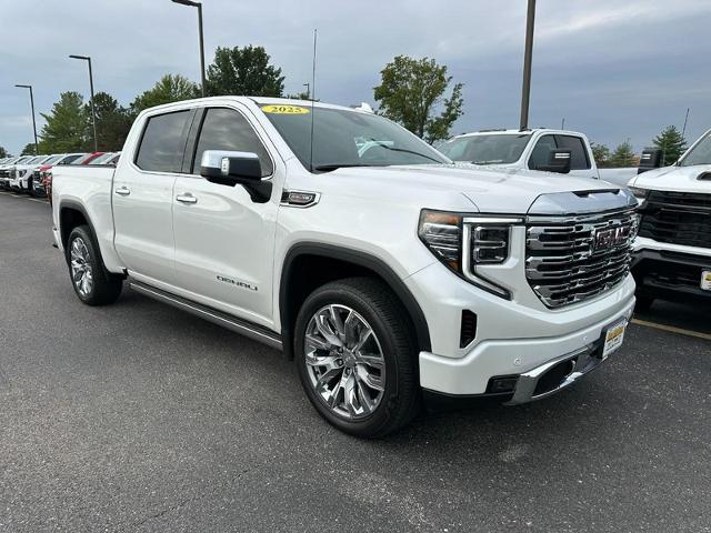 2025 GMC Sierra 1500 Vehicle Photo in COLUMBIA, MO 65203-3903