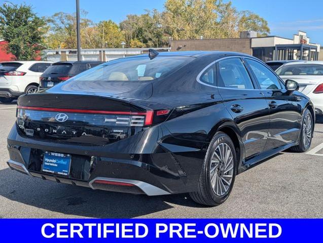 2024 Hyundai SONATA Hybrid Vehicle Photo in Merrillville, IN 46410