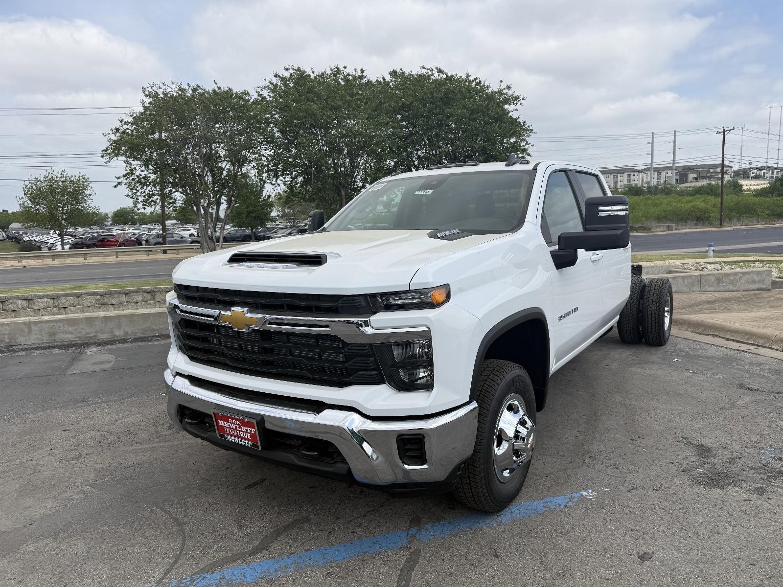 2026 Chevrolet Silverado 3500 HD Chassis Cab Vehicle Photo in GEORGETOWN, TX 78626-7508