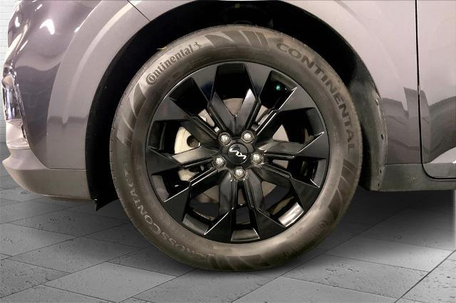 2024 Kia Carnival Vehicle Photo in Lees Summit, MO 64086