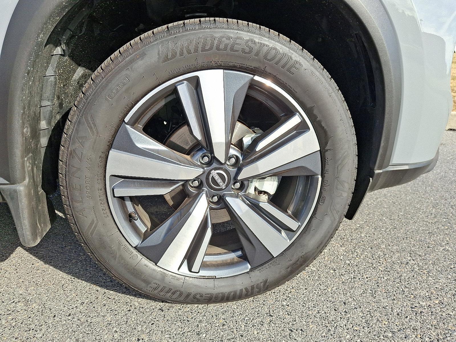 2024 Nissan Rogue Vehicle Photo in Mechanicsburg, PA 17050-2306