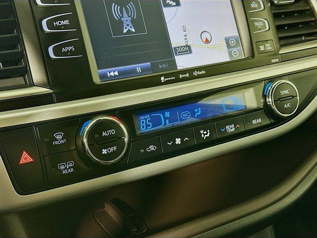 2018 Toyota Highlander Vehicle Photo in Flemington, NJ 08822