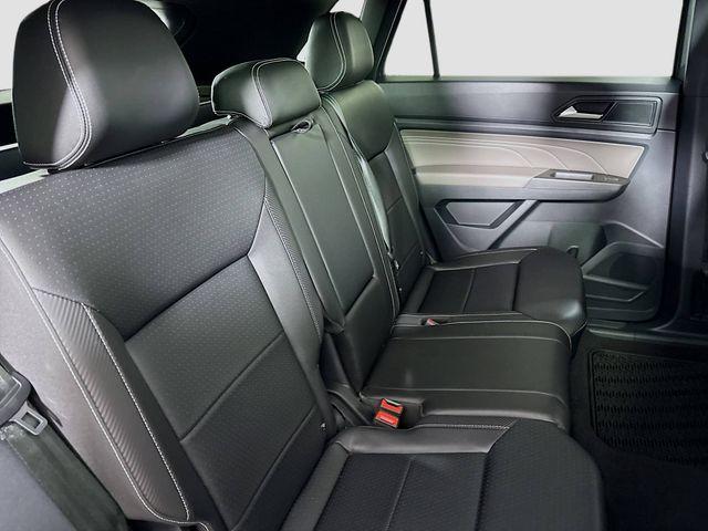 2023 Volkswagen Atlas Cross Sport Vehicle Photo in Puyallup, WA 98371