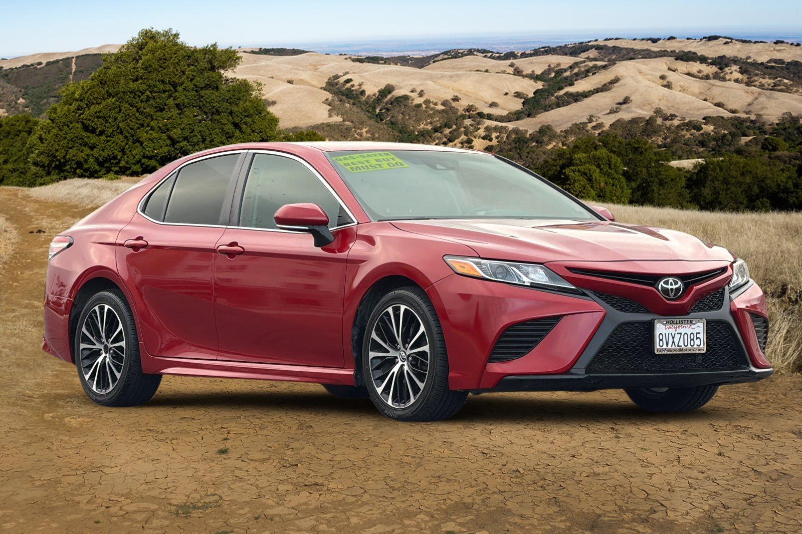 Used 2019 Toyota Camry SE with VIN 4T1B11HK1KU159781 for sale in Herndon, VA