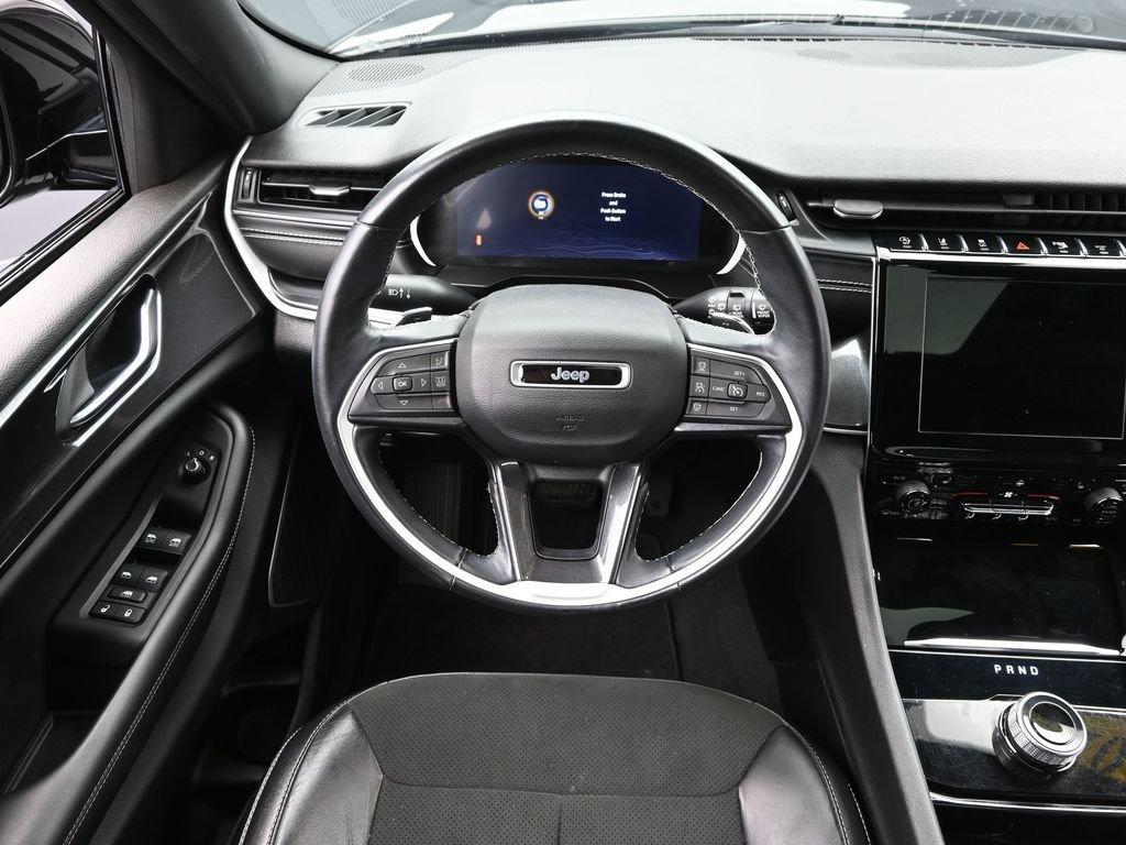 2022 Jeep Grand Cherokee L Vehicle Photo in Cedar Rapids, IA 52402