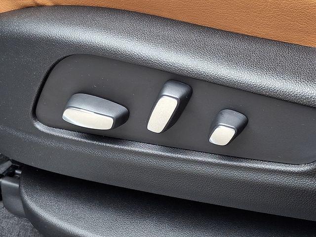 2024 Cadillac XT5 Vehicle Photo in DANBURY, CT 06810-5034
