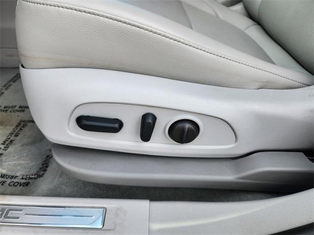 2023 GMC Acadia Vehicle Photo in AURORA, CO 80012-4011