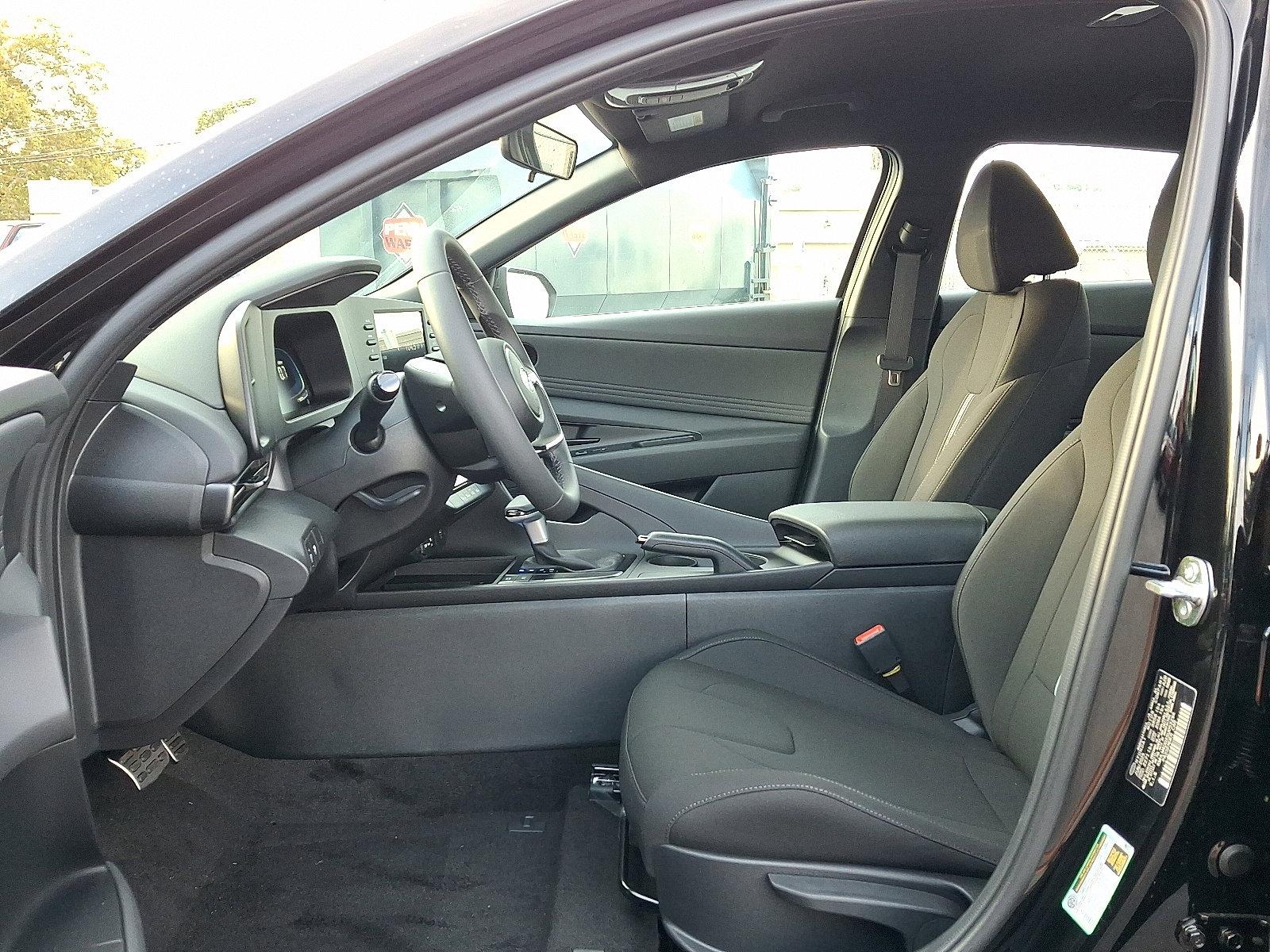 2025 Hyundai ELANTRA Vehicle Photo in Harrisburg, PA 17111