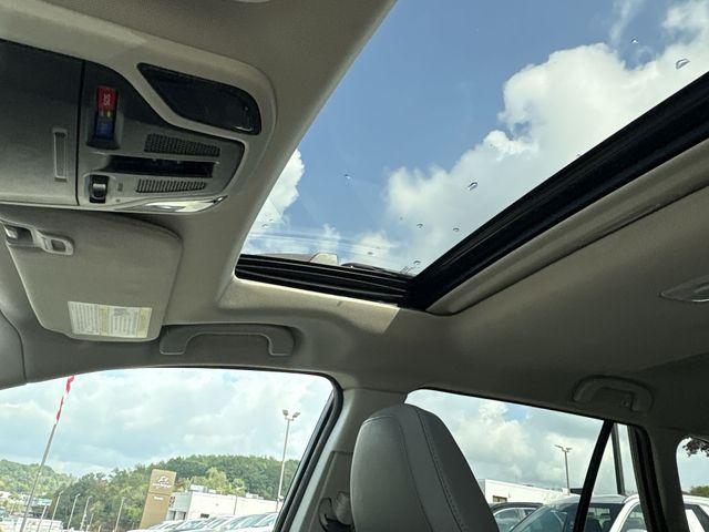 2023 Subaru Outback Vehicle Photo in Pleasant Hills, PA 15236