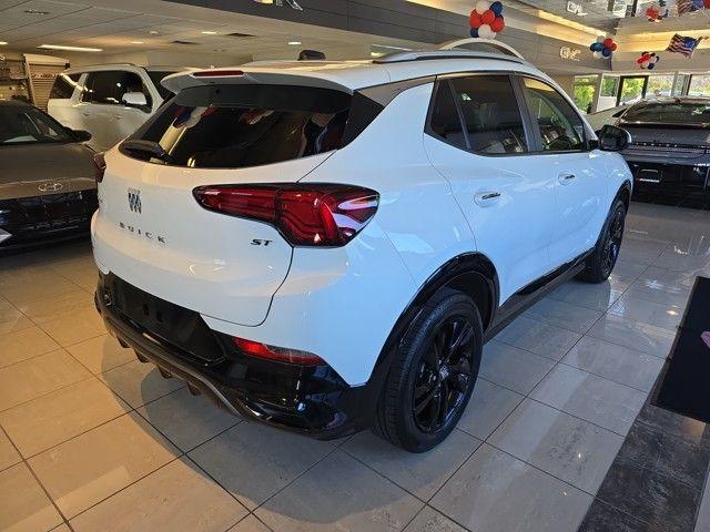 2024 Buick Encore GX Vehicle Photo in Pleasant Hills, PA 15236