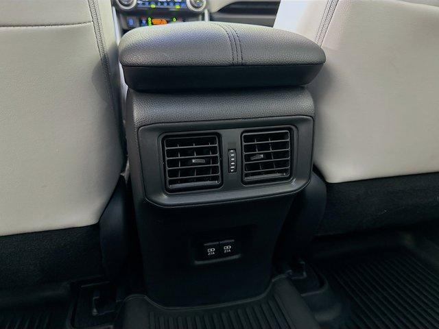 2019 Toyota RAV4 Vehicle Photo in Flemington, NJ 08822