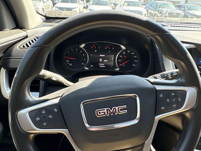 2022 GMC Terrain Vehicle Photo in Pleasant Hills, PA 15236