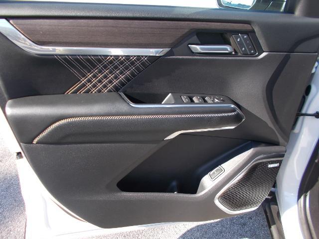 2024 GMC Acadia Vehicle Photo in LOWELL, MA 01852-4336