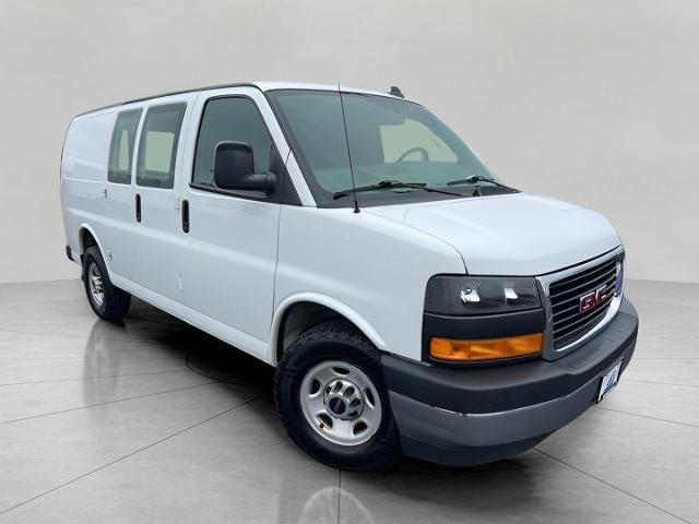 2019 GMC Savana Cargo Van Vehicle Photo in Neenah, WI 54956