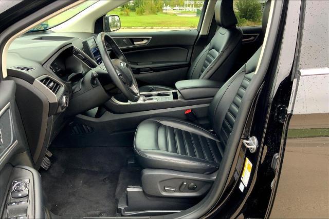 2024 Ford Edge Vehicle Photo in TOPEKA, KS 66609-0000