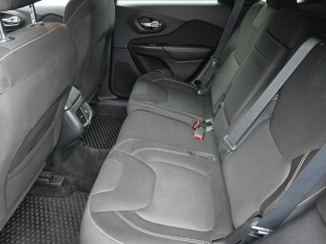 2016 Jeep Cherokee Vehicle Photo in Cedar Rapids, IA 52402