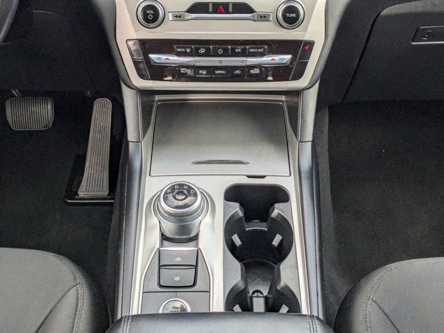 2022 Ford Explorer Vehicle Photo in BRUNSWICK, GA 31525-1881