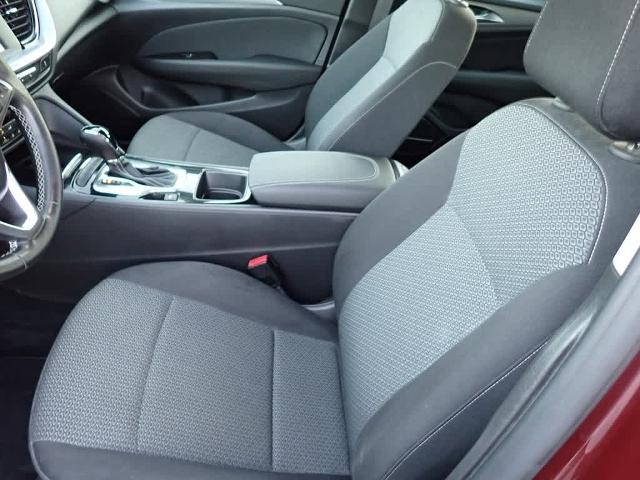 2018 Buick Regal Sportback Vehicle Photo in ZELIENOPLE, PA 16063-2910