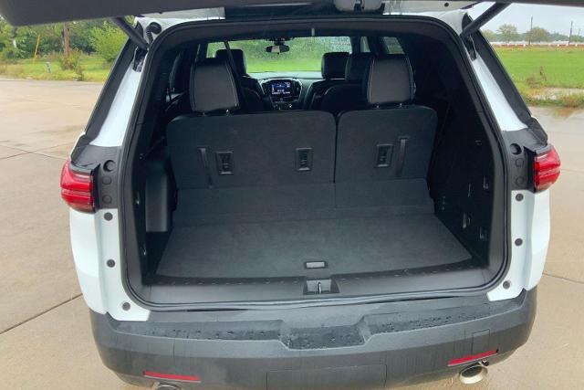 2023 Chevrolet Traverse Vehicle Photo in TOPEKA, KS 66609-0000