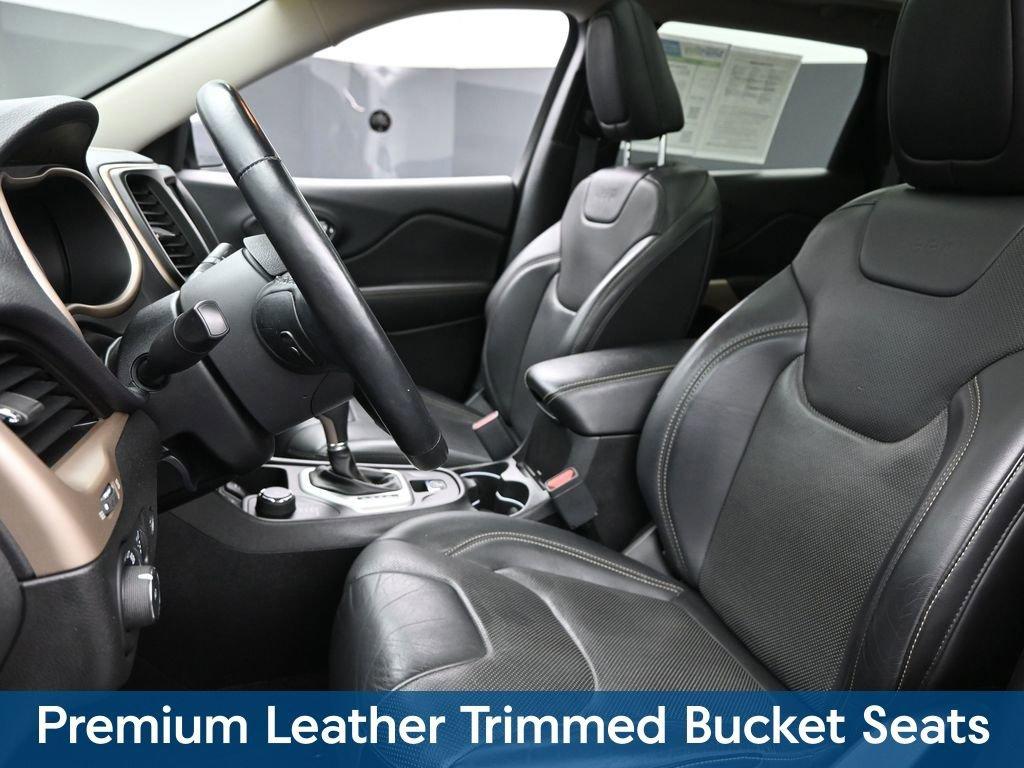 2018 Jeep Cherokee Vehicle Photo in Cedar Rapids, IA 52402