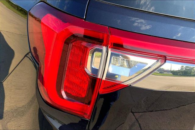 2022 GMC Acadia Vehicle Photo in TOPEKA, KS 66609-0000