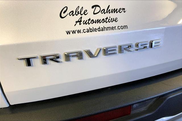 2024 Chevrolet Traverse Vehicle Photo in KANSAS CITY, MO 64114-4502