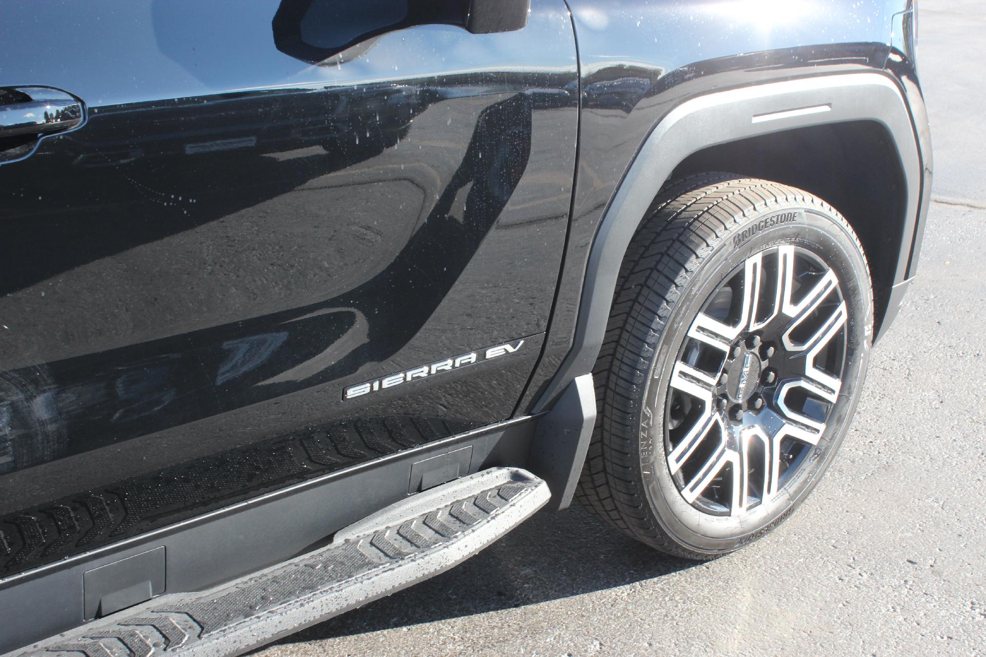 2026 GMC Sierra EV Vehicle Photo in AURORA, CO 80012-4011