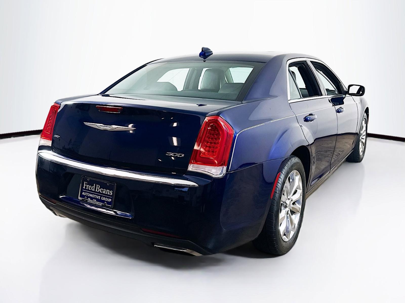 2015 Chrysler 300 Vehicle Photo in Langhorne, PA 19047
