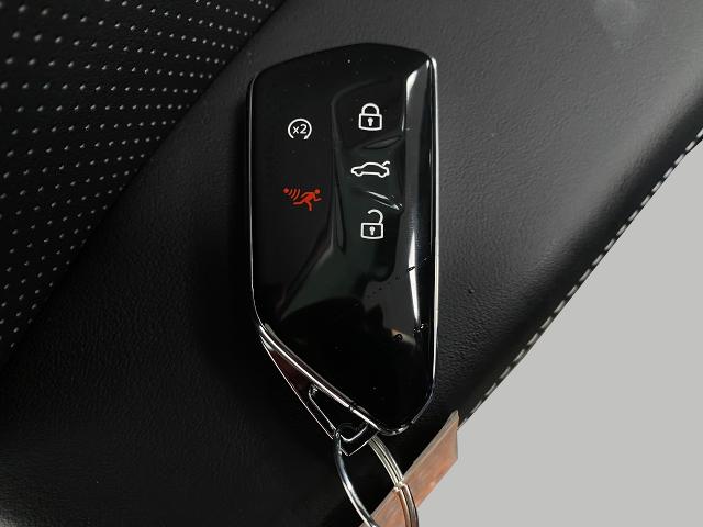 2025 Volkswagen Atlas Cross Sport Vehicle Photo in Appleton, WI 54913