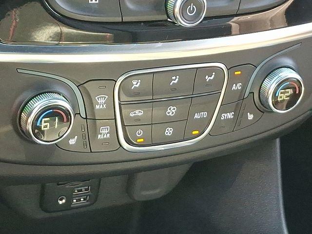 2023 Chevrolet Traverse Vehicle Photo in DANBURY, CT 06810-5034