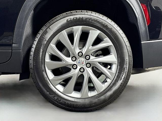 2025 Buick Enclave Vehicle Photo in PUYALLUP, WA 98371-4149