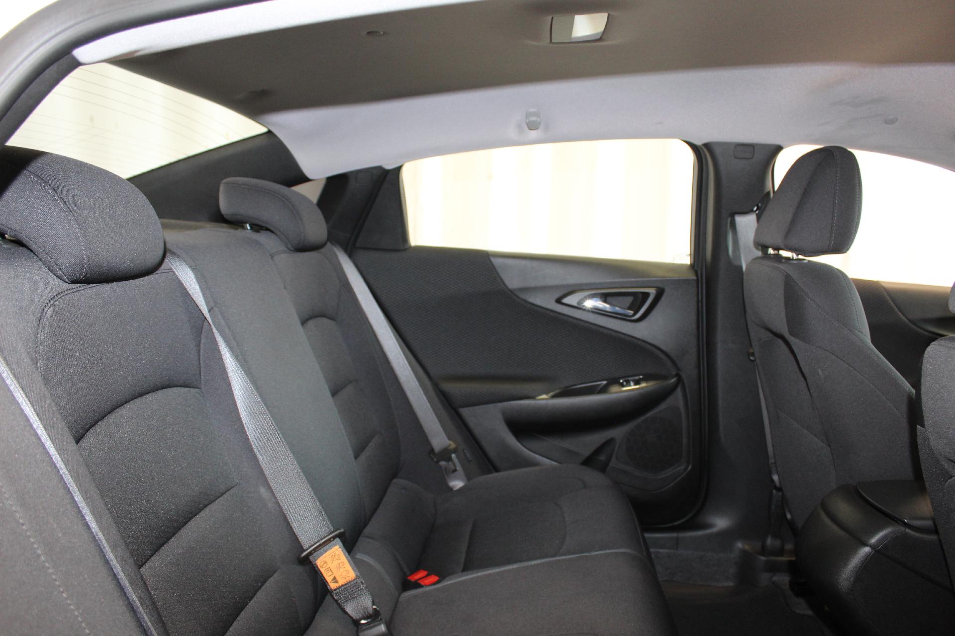 2025 Chevrolet Malibu Vehicle Photo in NORTHAMPTON, MA 01060-1120