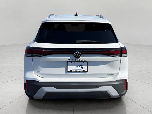 2025 Volkswagen Tiguan Vehicle Photo in Oshkosh, WI 54904