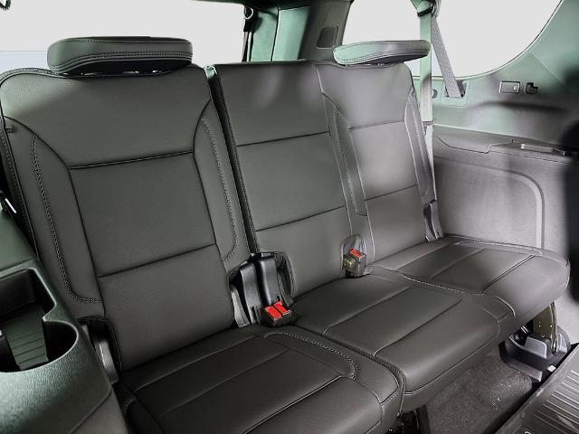 2025 GMC Yukon XL Vehicle Photo in PUYALLUP, WA 98371-4149