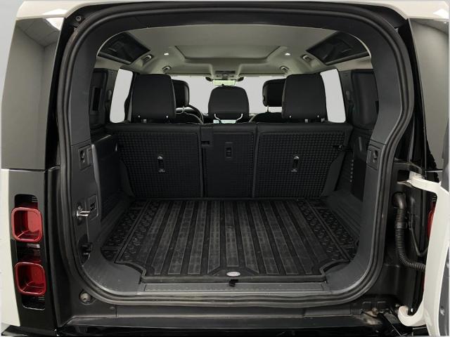 2024 Defender Vehicle Photo in Appleton, WI 54913
