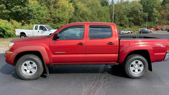 2008 Toyota Tacoma Vehicle Photo in MOON TOWNSHIP, PA 15108-2571