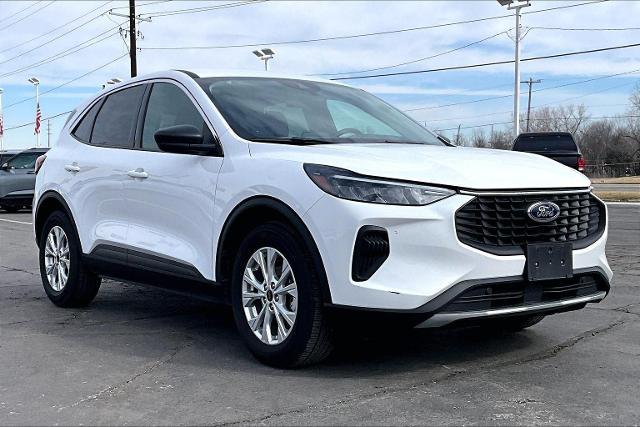 2024 Ford Escape Vehicle Photo in TOPEKA, KS 66609-0000