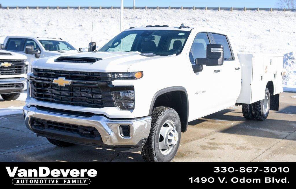 2026 Chevrolet Silverado 3500 HD Chassis Cab Vehicle Photo in AKRON, OH 44320-4088
