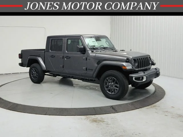 2026 Jeep Gladiator Vehicle Photo in Savannah, TN 38372