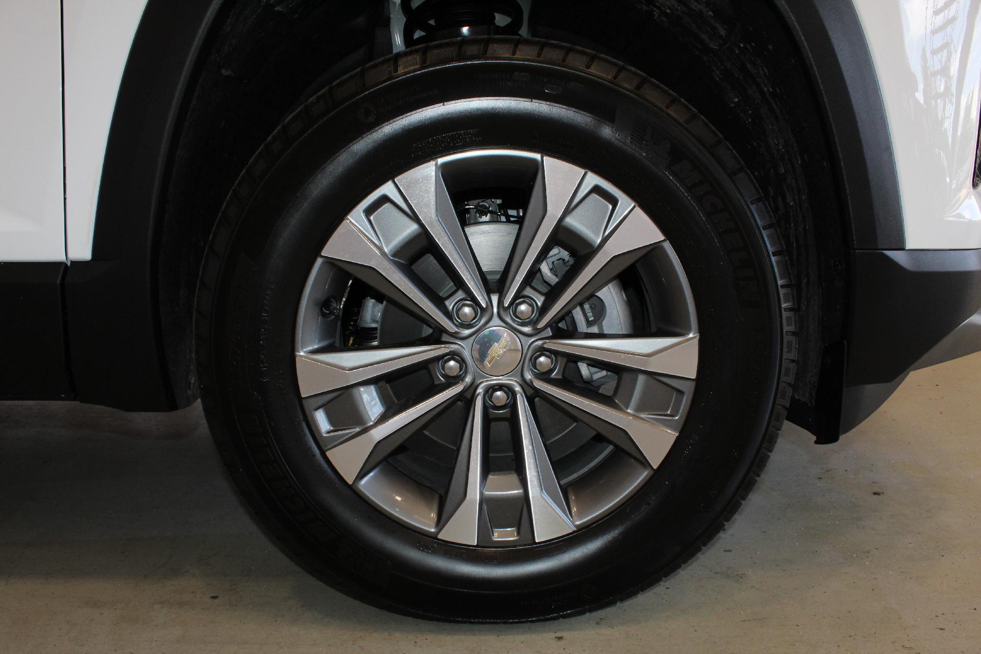 2026 Chevrolet Equinox Vehicle Photo in NORTHAMPTON, MA 01060-1120