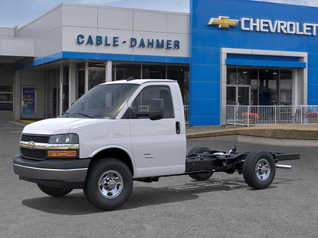 2025 Chevrolet Express Commercial Cutaway Vehicle Photo in INDEPENDENCE, MO 64055-1314