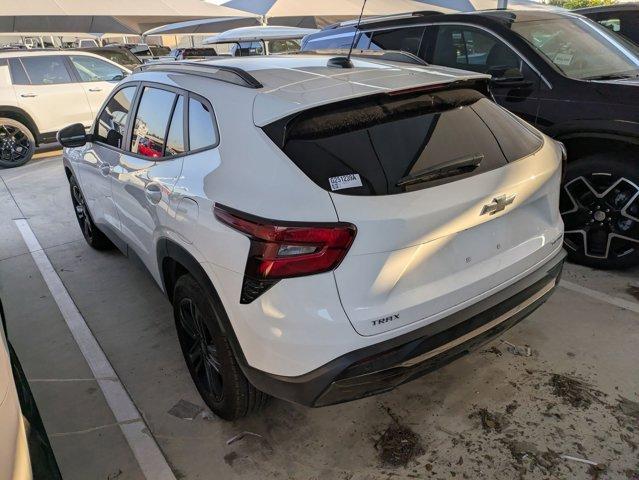 2025 Chevrolet Trax Vehicle Photo in SELMA, TX 78154-1459