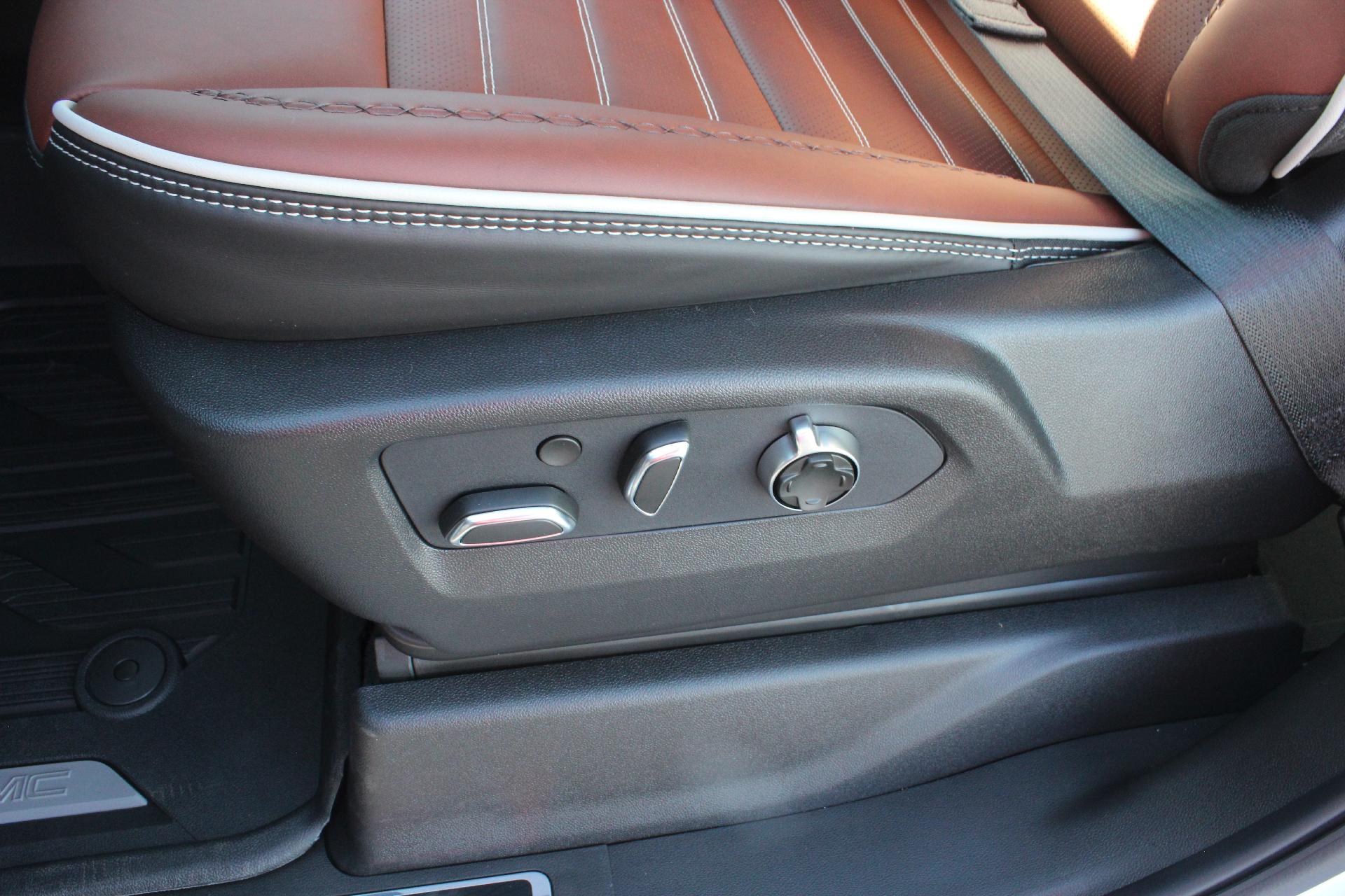 2026 GMC Sierra 2500 HD Vehicle Photo in AURORA, CO 80012-4011