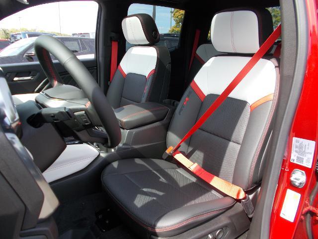 2026 GMC Canyon Vehicle Photo in LOWELL, MA 01852-4336