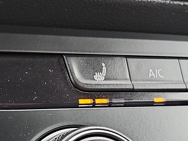 2022 Volkswagen Taos Vehicle Photo in TREVOSE, PA 19053-4984