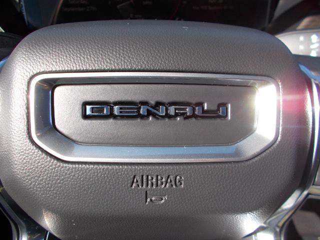 2024 GMC Acadia Vehicle Photo in LOWELL, MA 01852-4336