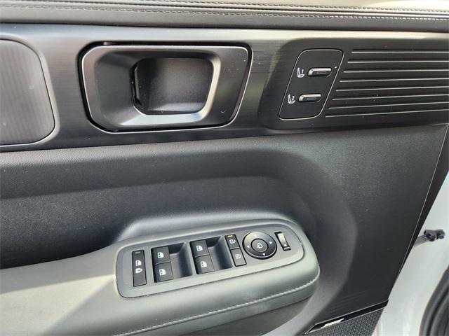 2025 Hyundai Santa Fe Vehicle Photo in AURORA, CO 80012-4011